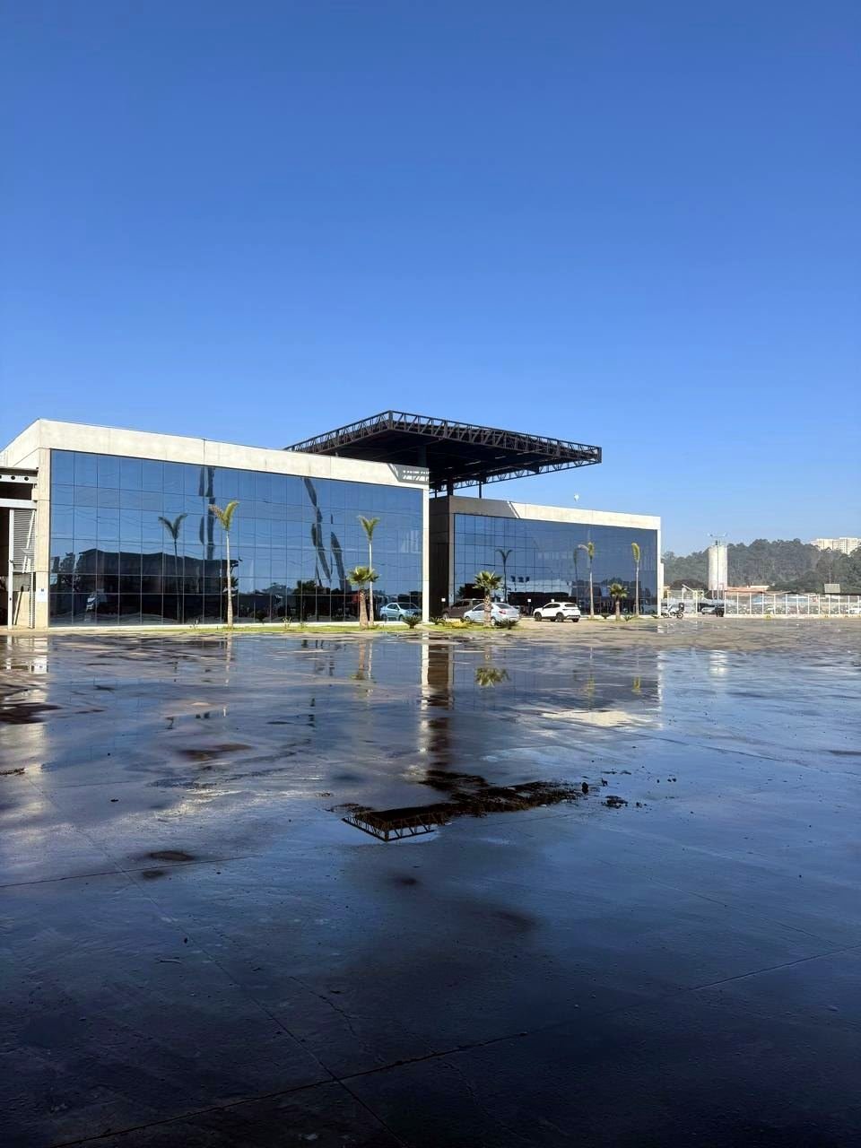 Fachada em pele de vidro